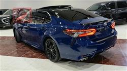 تۆیۆتا کامری